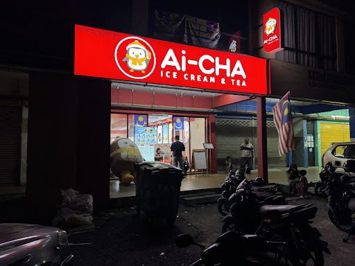 Aicha Kuang Aicha Kuang