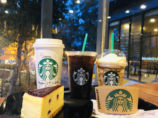 Starbucks Teluk Cempedak
