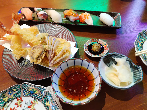 Rokuro Izakaya（六郎居酒屋）