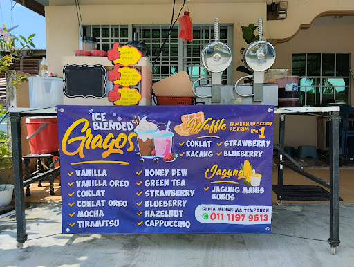 Ice-Blended Boba & Waffle