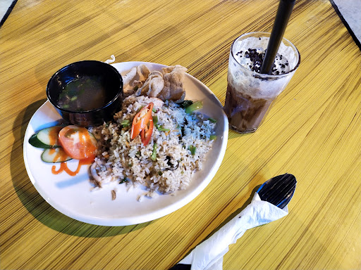 MAYEL'S 19 Cafe & Dessert