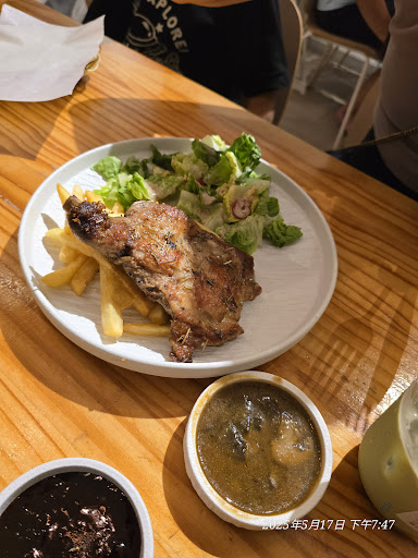 11゜Degree Cafe Segamat