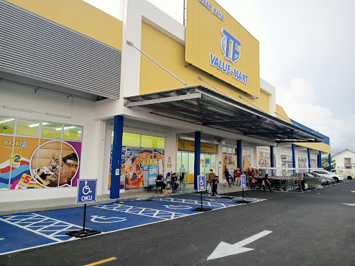 FamilyMart Pantai Remis FamilyMart Pantai Remis