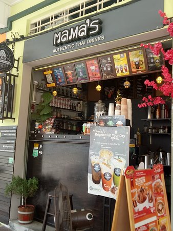 MAMA’S Authentic Thai Drinks X Pekan Nanas MAMA’S Authentic Thai Drinks X Pekan Nanas