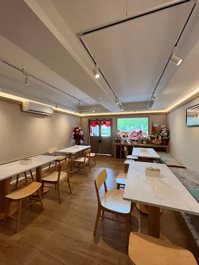 niàn Cafe (plant based food)