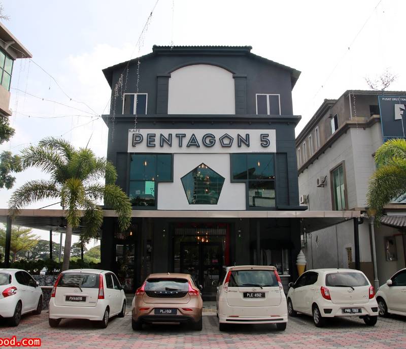 Pentagon 5 Studio